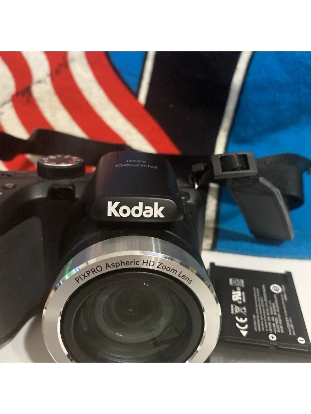 Kodak PIXPRO AZ421 Digital Camera  6MP Digital 2 Batteries Card Charger Tested